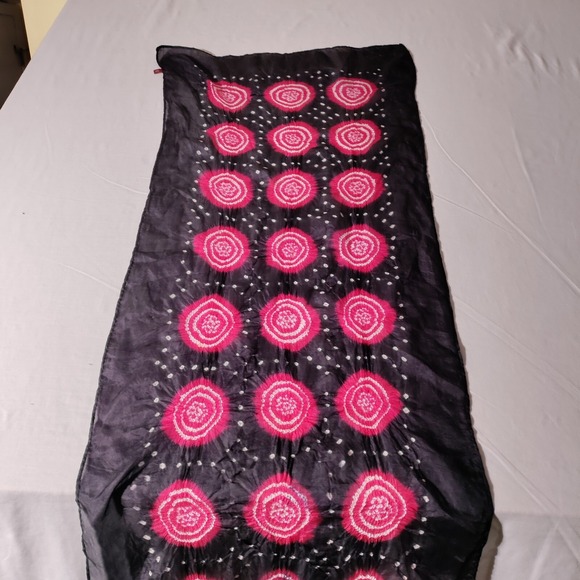 Accessories - Black With Red Circles White dots pattern Scarf Stole Unbranded 21" x 81"